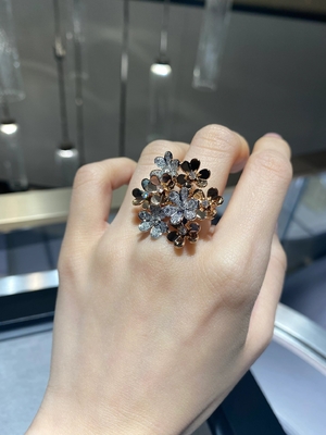 Bezel Setting Custom Brand Jewelry Luxurious Style With Diamond Stone Wedding Jewelry 18k Gold