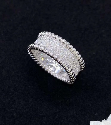 Women Finest Craftsmanship Custom Brand Jewelry Custom Brand / Arpels Diamond Jewelry Collection