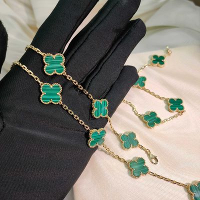 Bracciale Vintage Alhambra con castone personalizzato vintage, 5 motivi, oro giallo 18K