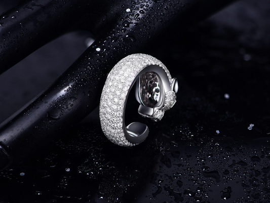 Exquisite Diamond Embellished 18K Gold Diamond Ring with Timeless Design and Diamond Inserted Details